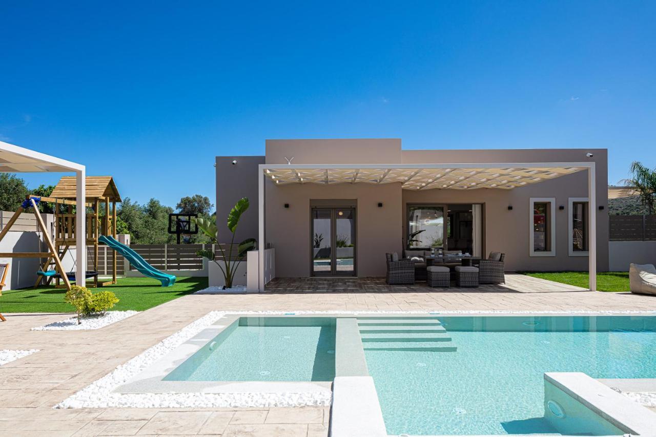 Koin Villa Sunset, With Heated Pool & Whirlpool, By Thinkvilla Perama  Exterior photo