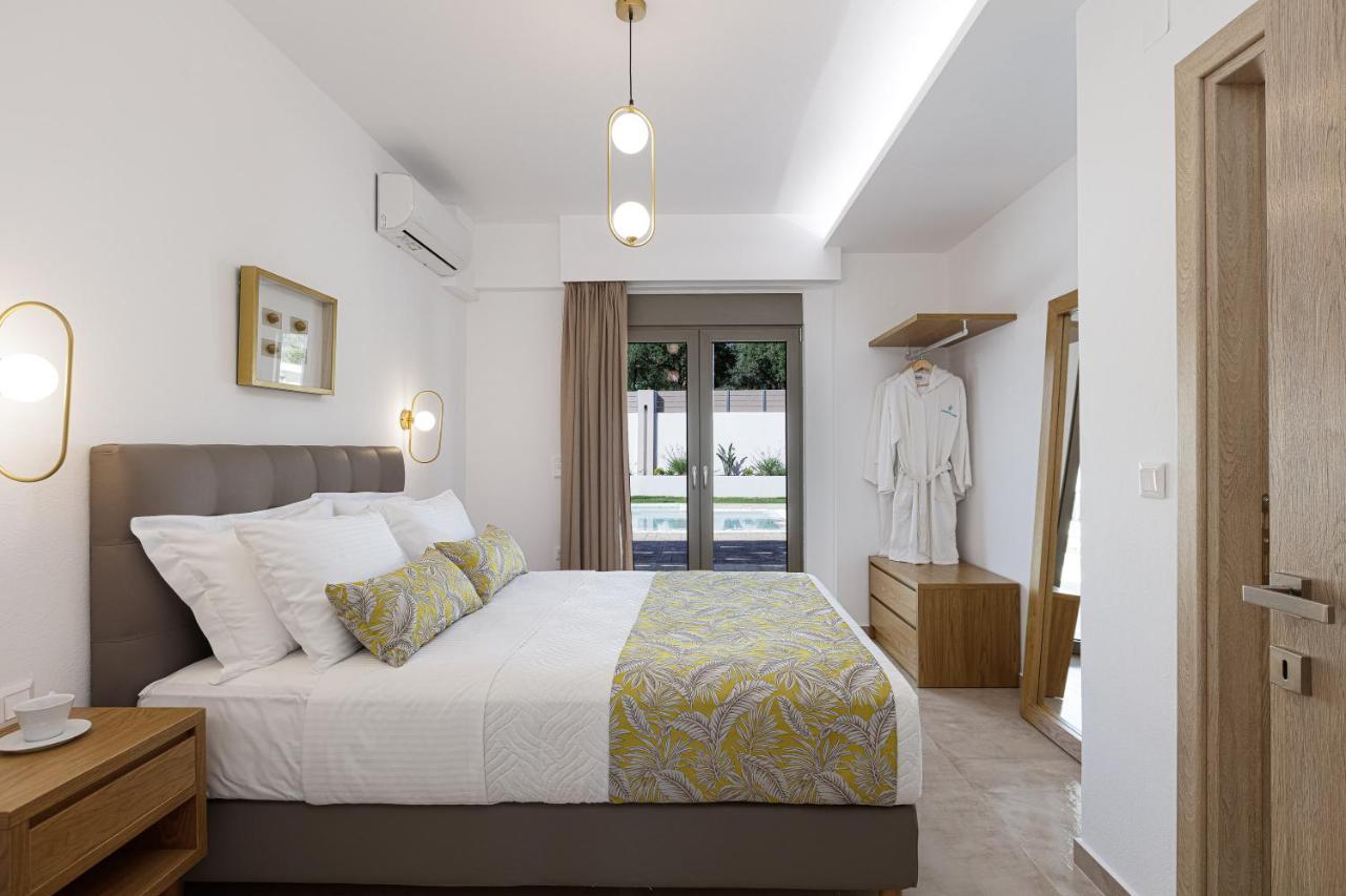 Koin Villa Sunset, With Heated Pool & Whirlpool, By Thinkvilla Perama  Exterior photo