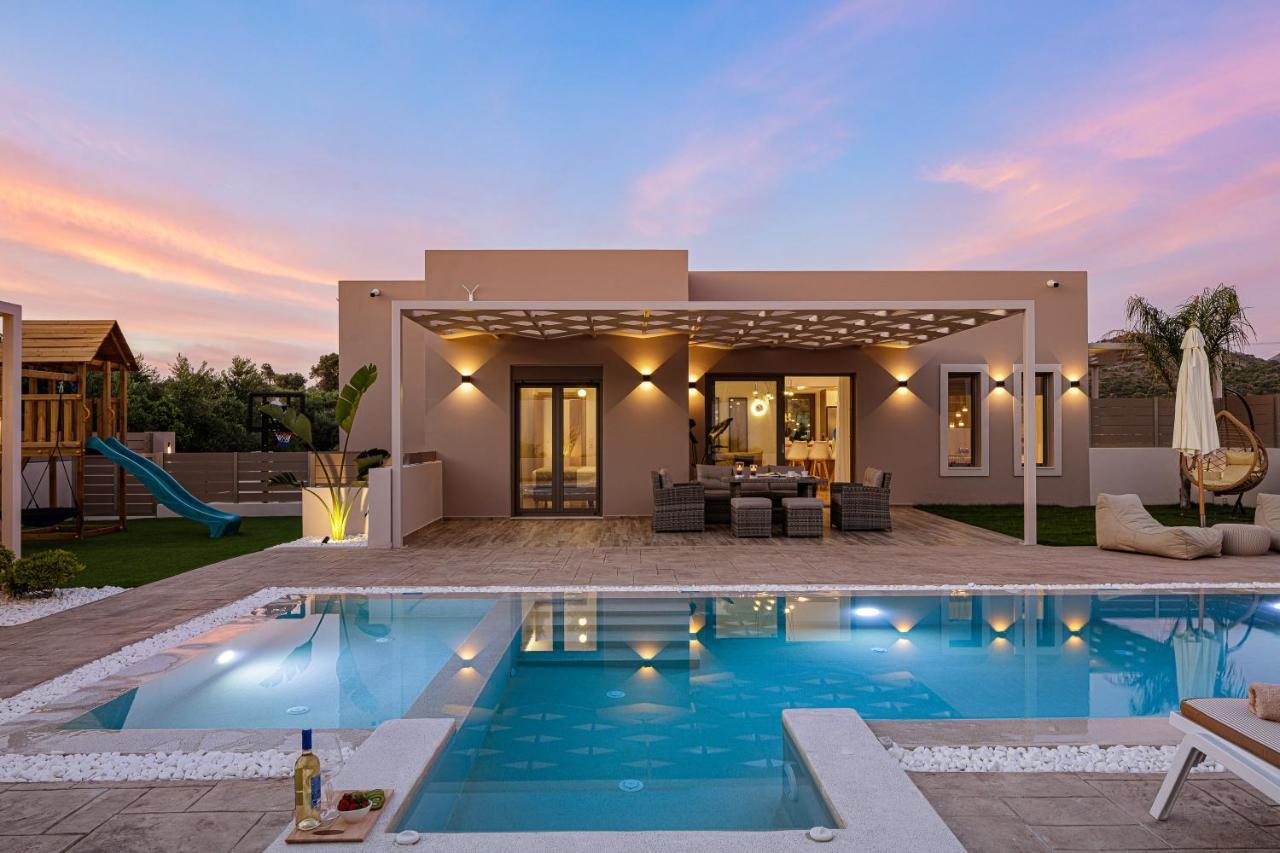 Koin Villa Sunset, With Heated Pool & Whirlpool, By Thinkvilla Perama  Exterior photo